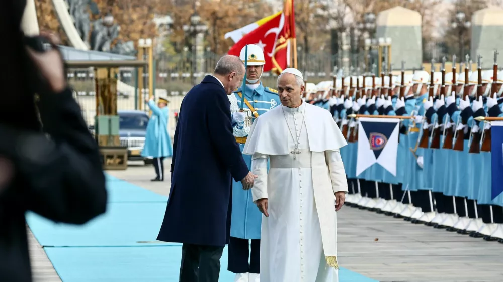 Pope Leo XIV meets Turkish President Tayyip Erdogan at the Presidential Palace, during his first apostolic journey, in Ankara, Turkey, November 27, 2025. REUTERS/Yara Nardi