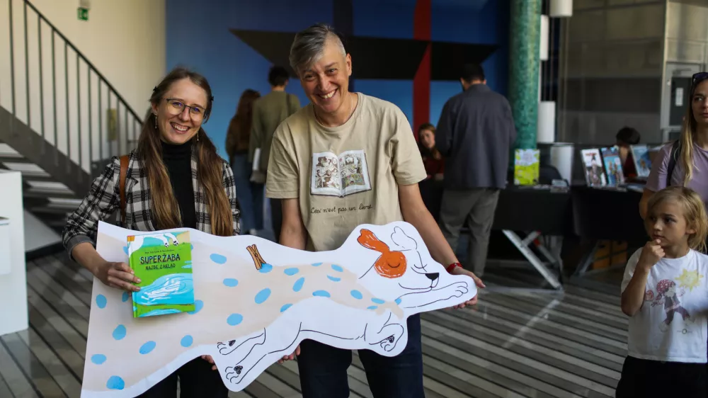 Anja Zag Golob in Dora Ka&scaron;trun: Superjunak, ki v bistvu ni superjunak