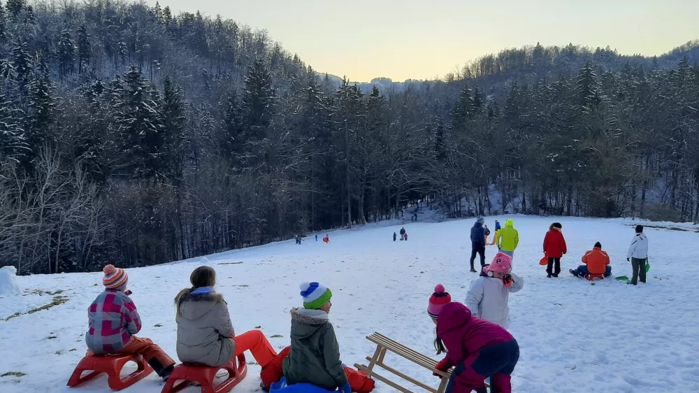 Vse dražje &scaron;ole v naravi: bodo otroci sploh &scaron;e smučali?