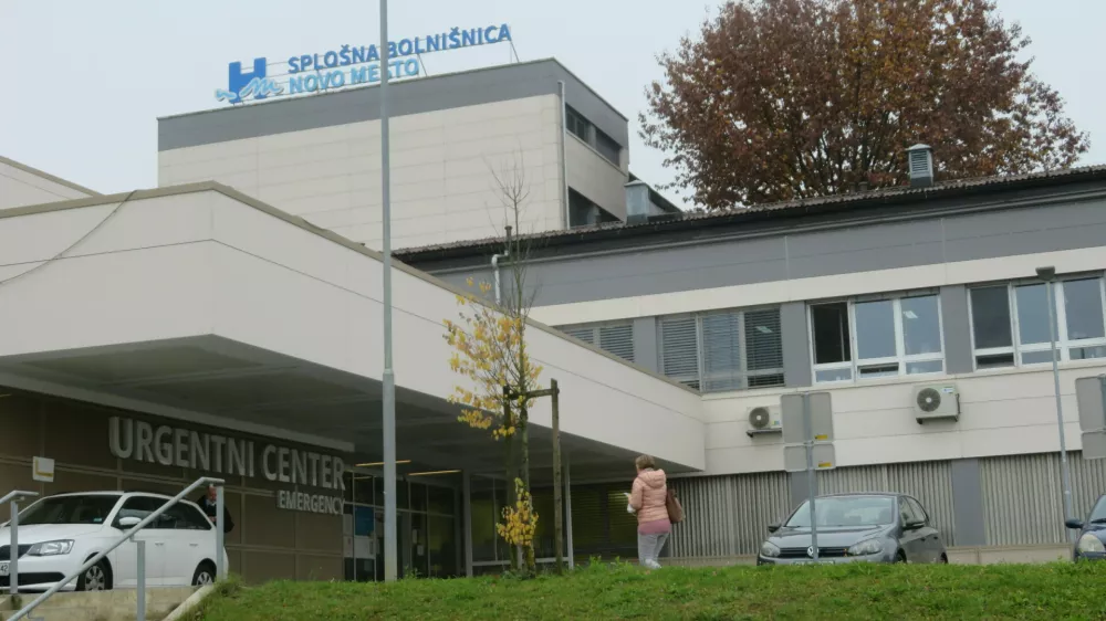 Splo&scaron;na bolni&scaron;nica Novo mesto, četrta največja bolni&scaron;nica v državi, je tudi učna bolni&scaron;nica za potrebe novome&scaron;ke fakultete za zdravstvene vede. F Dragana Stanković