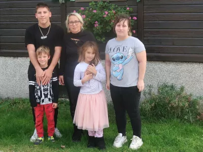 Iskrica, družina Cvirn, Brestanica pri Kr&scaron;kem. Foto: Tatjana Pihlar / Foto: Tatjana Pihlar 