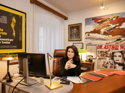 Astrid Wagner, odvetnica, ki brani Fritzla. V karieri praktično zastopa samo najbolj krvave zločince in celo ljudožerce. 