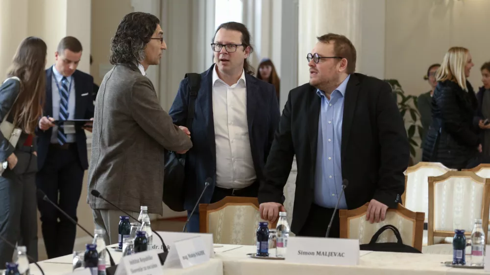 Zamude: tudi nekatere občine odla&scaron;ale z domačo nalogo