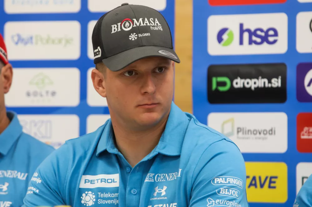 - Nejc Naraločnik,- 10.11.2025. - Novinarska konferenca slovenske smučarske reprezentance za hitre discipline pred začetkom nove olimpijske sezone.//FOTO: Bojan Velikonja