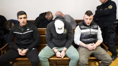 Eden izmed treh priznal krivdo za brutalni napad na kmeta. Priznanja sodnica ni sprejela