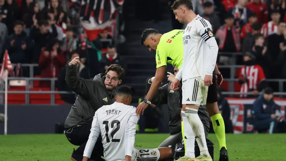 Soccer Football - LaLiga - Athletic Bilbao v Real Madrid - San Mames, Bilbao, Spain - December 3, 2025 Real Madrid's Trent Alexander-Arnold after sustaining an injury REUTERS/Pankra Nieto