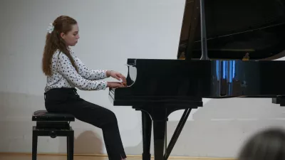 Klara Erlah, klavir, 6. Razred1.10.2024 - 24. Slovenska GAZELA 2024 &ndash; regijski izbor najbolj&scaron;ih najhitreje rastočih podjetij &ndash; razglasitev Gazele Gorenjske regije.  FOTO: Luka Cjuha