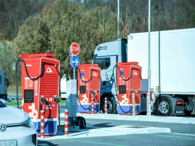Polnilnice so prilagojene tudi za tovorni promet. / Foto: Petrol