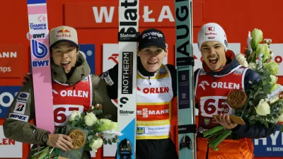 Domen Prevc do obeh zmag po pravih dramah