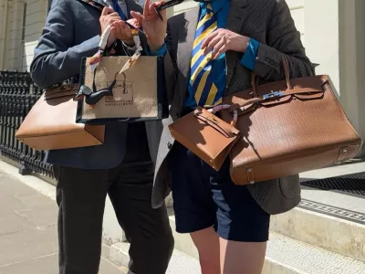 Liam Innes in James Hennessy, sta kot "Birkin fanta" postala vplivneža za luksuzne torbice. F @Angelllboys