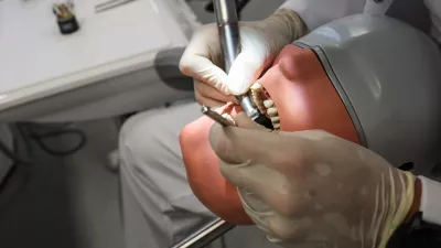 - simbolična fotografija - dentalna medicina - zobna medicina - zobozdravstvo -- 19.01.2023 &ndash; Medicinska fakulteta Univerze v Ljubljani (MF UL) - novi Center za učenje kliničnih ve&scaron;čin za področje dentalne medicine (CUKV-DM), Corytkova ulica 2 //FOTO: Bojan Velikonja