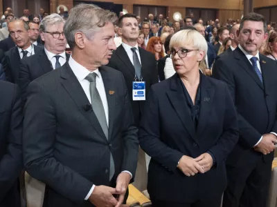 Nata&scaron;a Pirc MusarRobert Golob01.09.2025 20. Blejski strate&scaron;ki forumFOTO: Nik Erik Neubauer