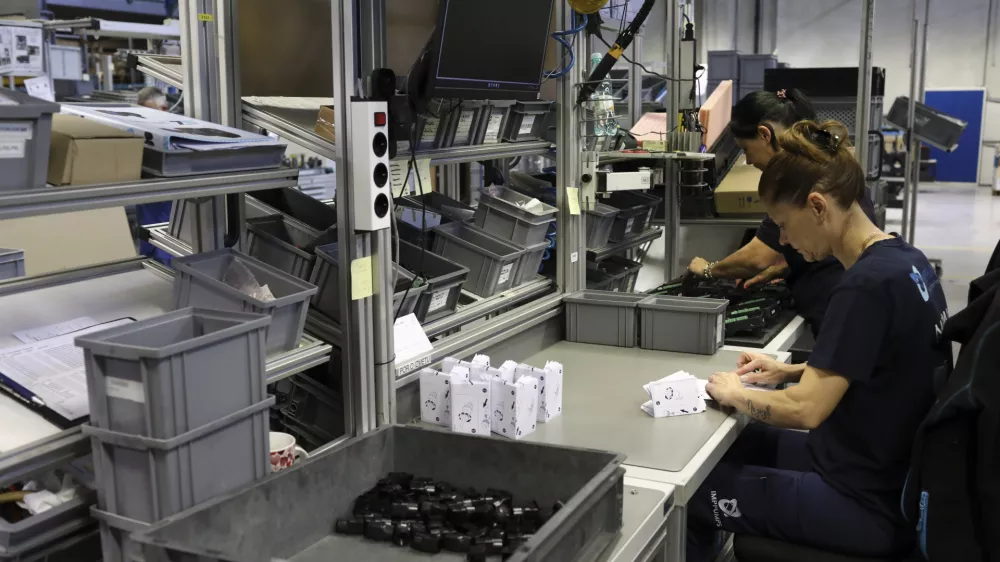 - 26.10.2023 &ndash; Zlata gazela 2023 - Podjetje IMP PUMPS, proizvodnja črpalk in črpalnih sistemov, storitve, inženiring, d.o.o., Pod hrasti 28, Komenda //FOTO: Luka CjuhaOPOMBA: INTERVJU ZA OBJEKTIV 2023