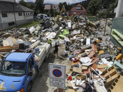 Razblinjena Kumerjeva napoved nižjih cen izvoza odpadkov