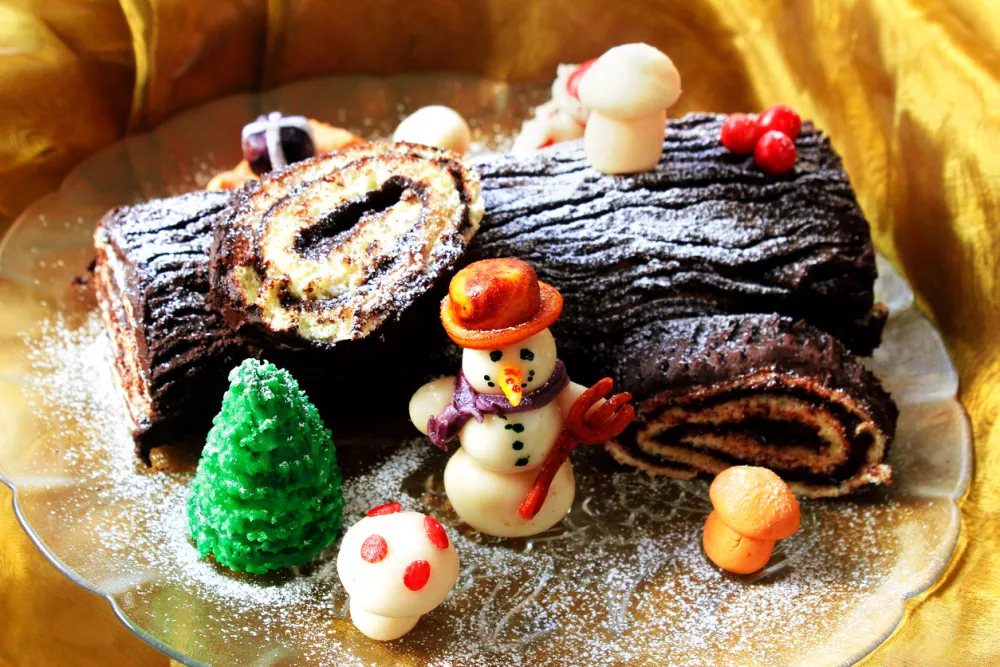 homemade buche de noel, chocolate yule log christmas cake