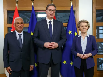FILED - 25 March 2025, Belgium, Brussels: Serbian President Aleksandar Vucic (C) meets with European Commission President Ursula von der Leyen (R) and European Council President Antonio Costa in Brussels. EU Enlargement Commissioner Marta Kos has backed calls by protesters in Serbia to tackle corruption and boost the rule of law, as she calls on the country to get its EU membership bid back on track. Photo: Alexandros Michailidis/EU Council/dpa - ATTENTION: editorial use only and only if the credit mentioned above is referenced in full