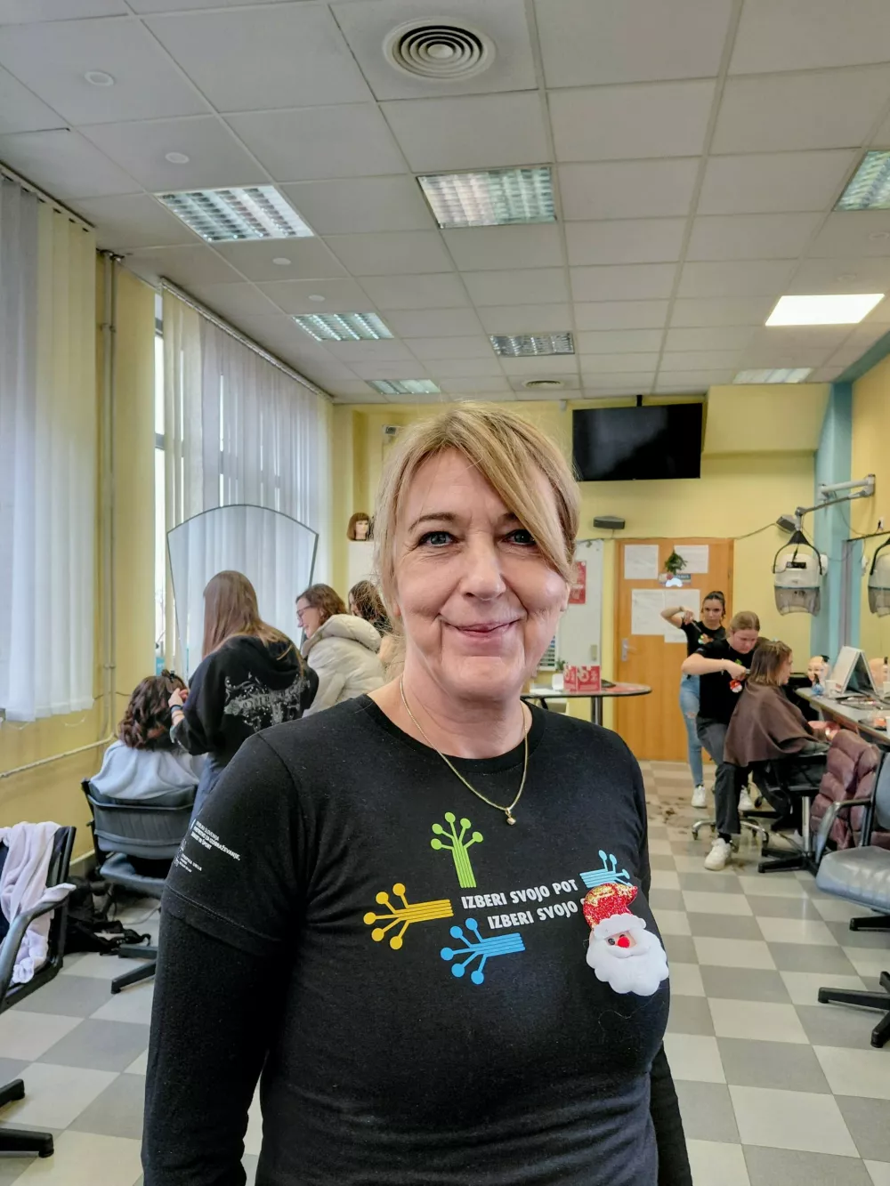 Kranj dobrodelno striženje dijakov