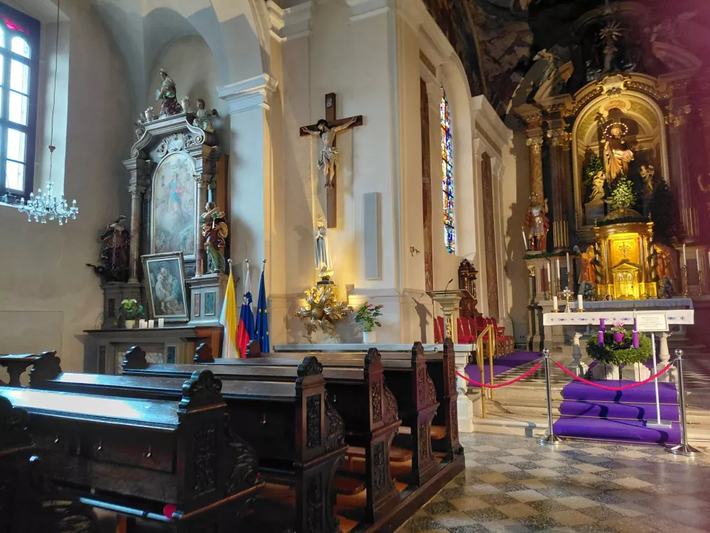 Samostanka cerkev sv. Jakoba, Kamnik, franči&scaron;kanski samostan / Foto: Vesna Levičnik