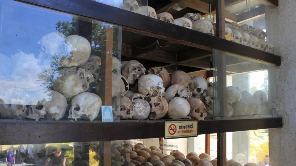 Lobanje žrtev Rdečih Kmerov, razstavljene v muzeju Kambo&scaron;kega genocida / Foto: Wikipedija