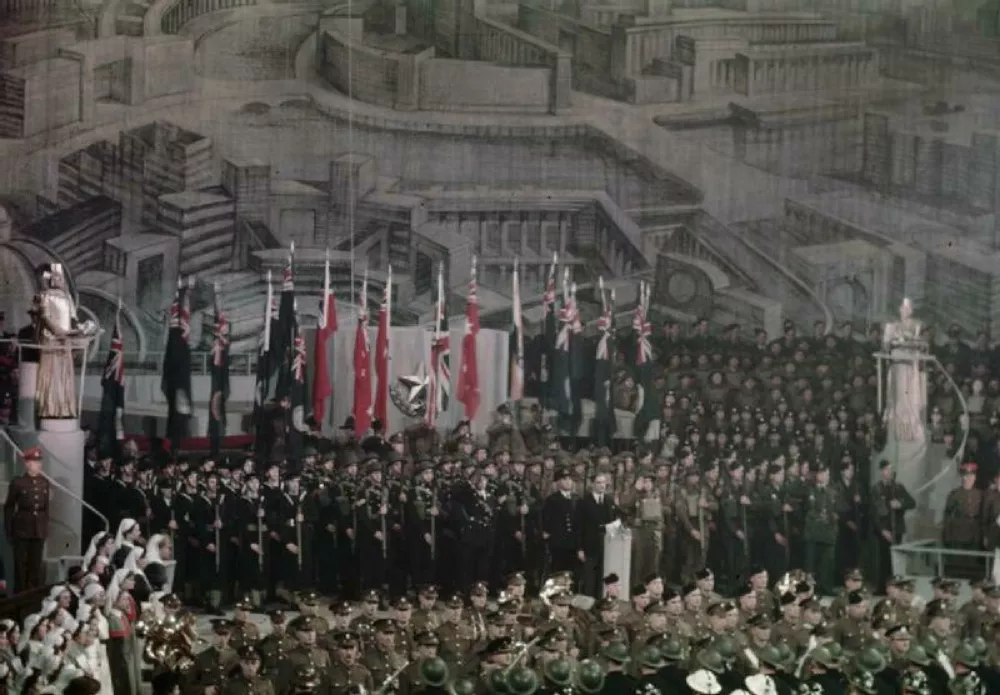 Pozdrav Rdeči armadi v Royal Albert Hall v Londonu februarja 1943 / Foto: Wikipedija