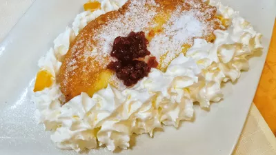 Pohorska omleta, Restavracija Smogavc / Foto: Miha First