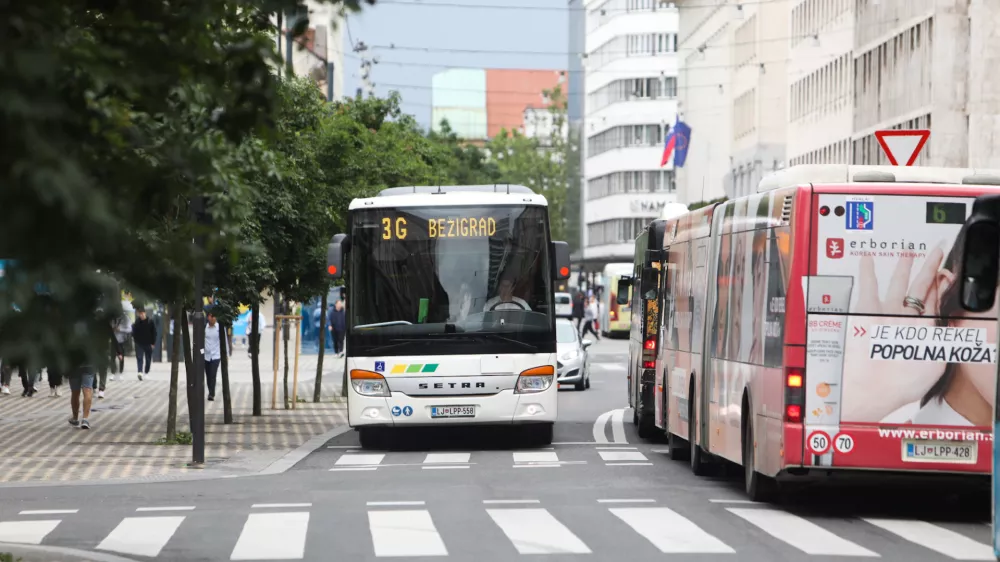 mestni avtobus LPP&nbsp;- 06.06.2023 &ndash; avtobusno postajali&scaron;če LPP Bavarski dvor -&nbsp;&nbsp;//FOTO: Bojan Velikonja / Foto: 