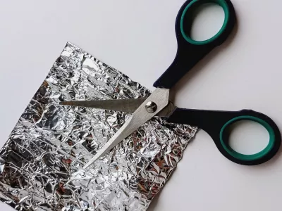 Metoda je primerna za &scaron;karje, ki so izgubile ostrino zaradi običajne rabe. / Foto: Getty Images