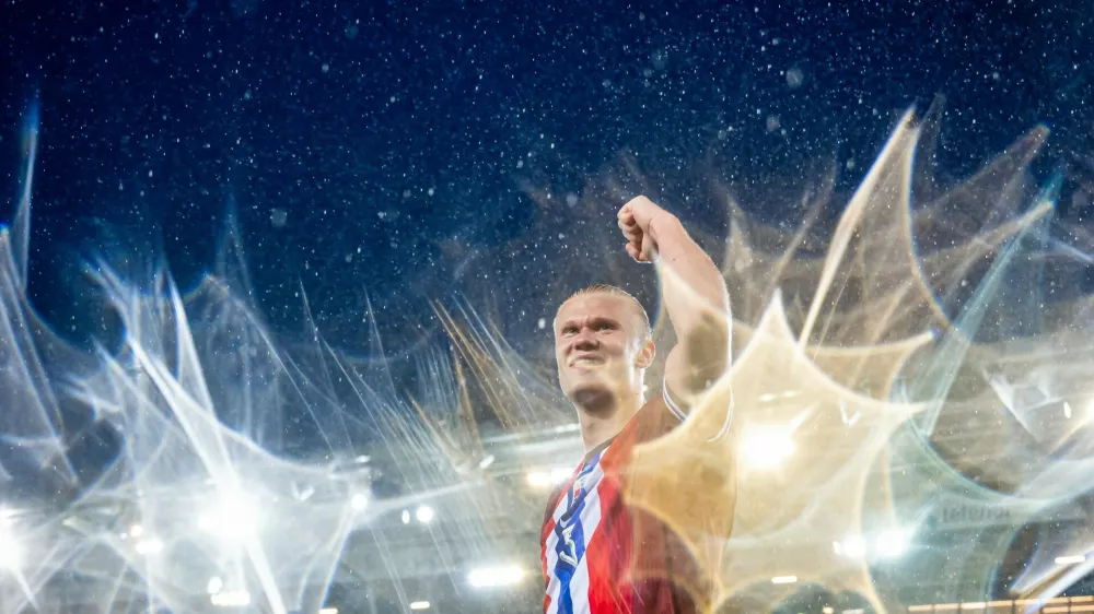 Navijači uživajo v zmagi svojega mo&scaron;tva, toda koliko časa si bodo sploh &scaron;e lahko privo&scaron;čili ogled v živo. Na SP 2026, ki bo poleti, redki. / Foto: Profimedia