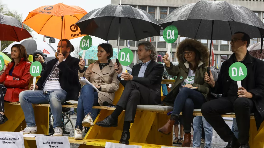 Vlada vsaj delno izpolnila 60 odstotkov zavez