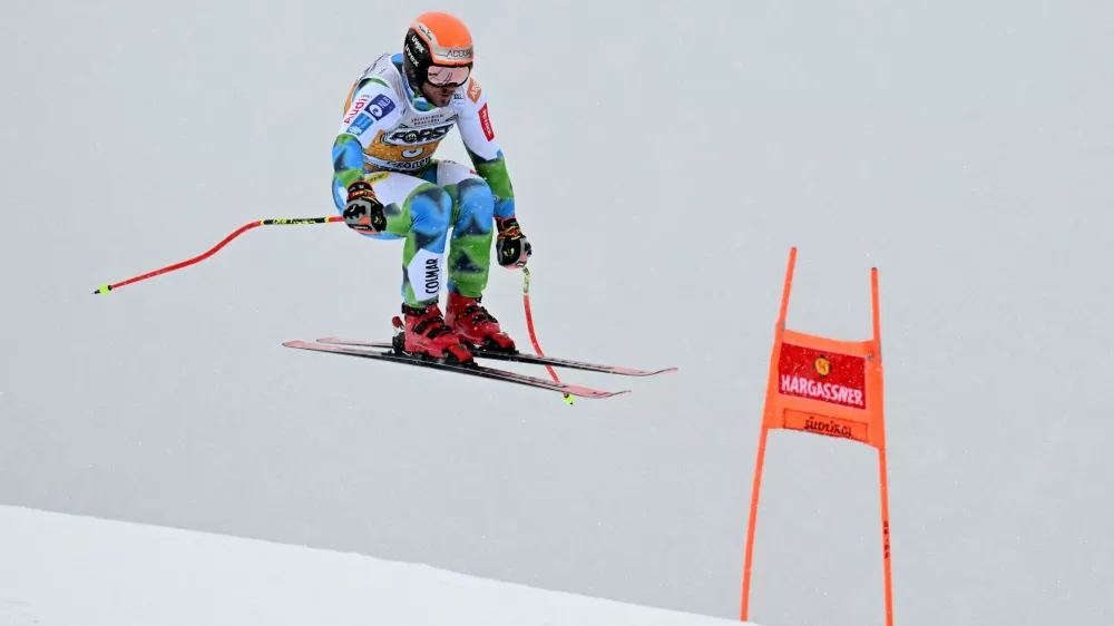 Alpine Skiing - FIS Alpine Ski World Cup - Men's Downhill Training - Val Gardena, Italy - December 16, 2025 Slovenia's Miha Hrobat in action during training REUTERS/Angelika Warmuth
