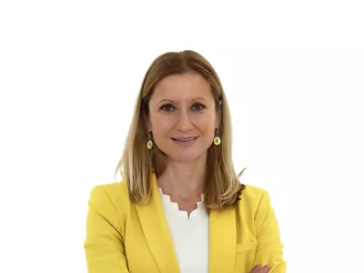 Tina JerebZA ONLINE - Redakcija Dnevnik 2024 - portreti za komentarje in kolumne - kolumnisti - komentatorji &ndash; novinarji - //FOTO: Tomaž Skale