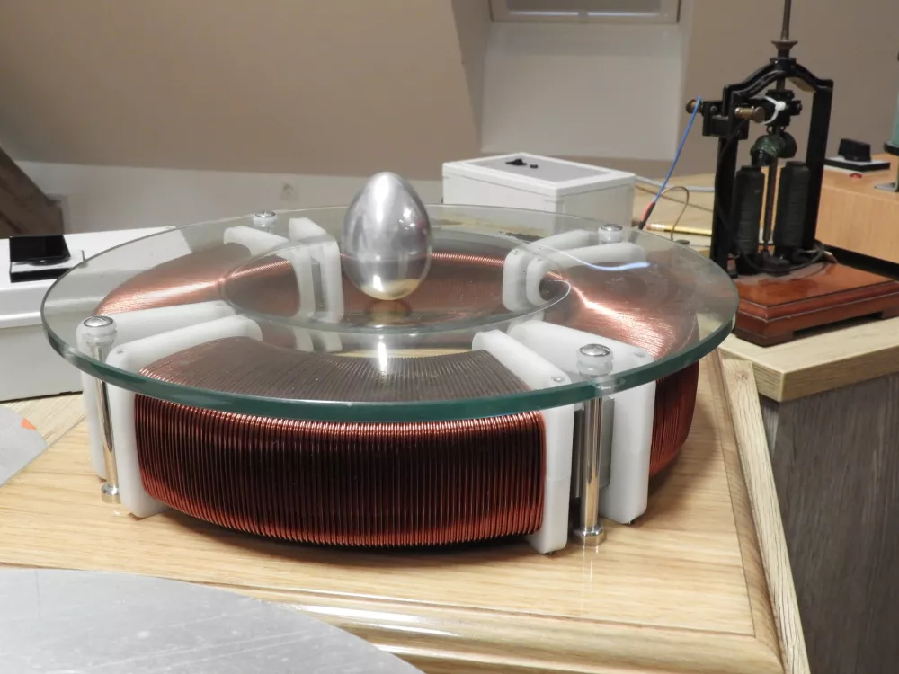 poskusi Tesla TMS / Foto: Katja Petrovec 