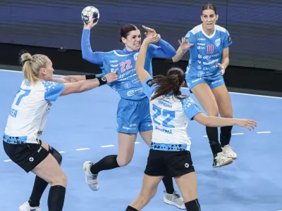 Tamara Horaček- 25.10.2025 - rokomet - liga prvakov za ženske - Krim Mercator: CSM Bukare&scaron;ta//FOTO: Jaka Gasar