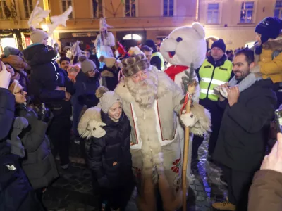 26.12.2025 - sprevod Dedka mraza v Ljubljani - dedek mrazFoto: Luka Cjuha