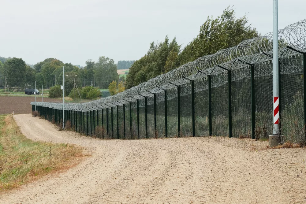 FILE - A border fence between Estonia and Russia is seen near Vinski, Estonia, Monday, Sept. 15, 2025. (AP Photo/Hendrik Osula, File)