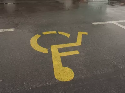 Ford Summit Motors Ljubljana d.o.o., parkiri&scaron;če rezervirano za invalide