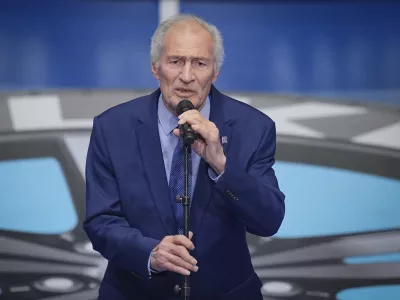 02 February 2025, Norway, Oslo: Handball: World Championship, Croatia - Denmark, final round, final, Unity Arena, Hassan Moustafa, IHF President, speaks during the award ceremony. Photo by: Soeren Stache/picture-alliance/dpa/AP Images