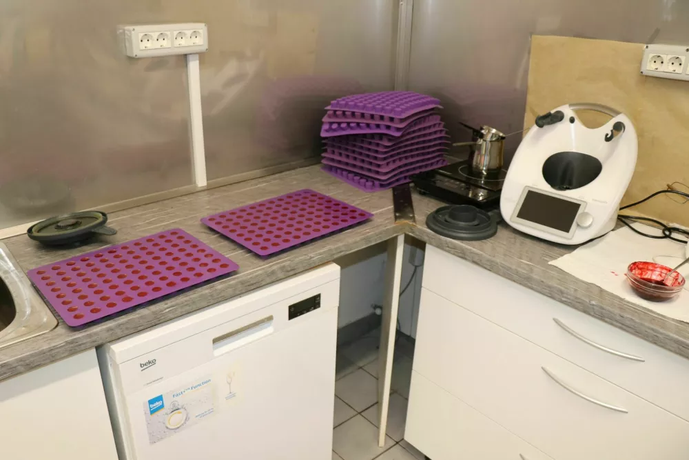 Preipomočki za proizvodnjo bonbonov s THC