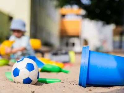 FILED - 23 August 2024, Berlin: A child plays in the sandpit of a daycare center. EU lawmakers and member states have reached a provisional agreement on stricter toy safety rules aimed at better protecting children from harmful chemicals and online marketplace risks. Photo: Christoph Soeder/dpa