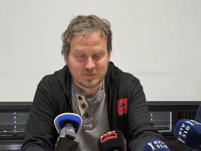 Ljubljana, Dom sindikatov.Novinarska konferenca drustva Delavska svetovalnica o usodi kazenskih ovadb zaradi krsitev temeljnih pravic delavcev, ogrozanja varnosti pri delu, trgovine z ljudmi in drugih kaznivih dejanj.Predsednik drustva Delavska svetovalnica Goran Lukic.Foto: STA