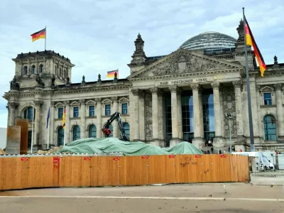 Po recesiji prihaja &scaron;ibka rast, a Slovenija ne more računati na bolj&scaron;e čase