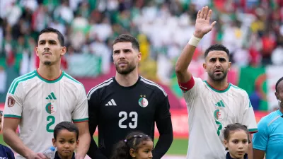 Ponos v dedkovih očeh ob tem, ko igra za Alžirijo, nima cene