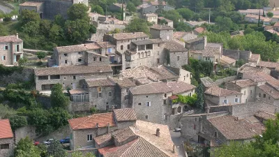 Primer vasi Pont-de-Barr&eacute;ta kaže, da trajnostna mobilnost ne zahteva vedno velikih naložb ali kompleksnih tehnologij. Foto: Wikipedia
