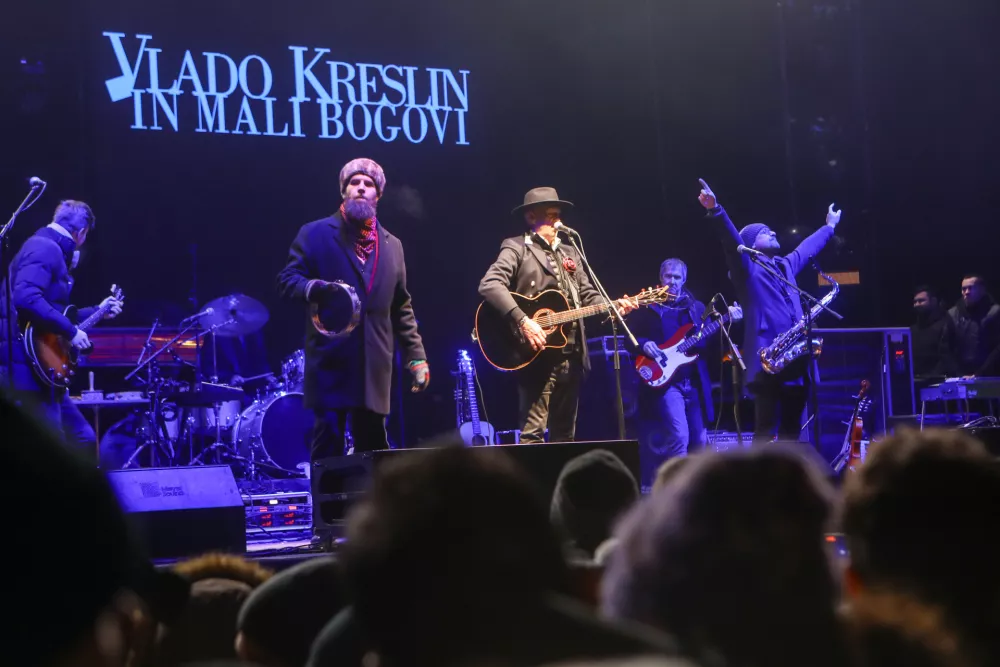 Vlado Kreslin31.12.2025 - 01.01.2026 - Silvestrovanje na prostem - praznovanje Novo leto - veseli december -novoletna zabavaFoto: Luka Cjuha