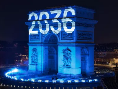 Pogled na "napačno" letnico. / Foto: Associationantoinealleno/instagram