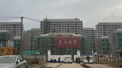 Stanovanja bodo po petih letih prejeli vsi zaposleni. Foto: AP