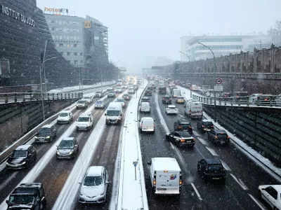 Zastoji so bili grozni. Večina avtomobilov ni imela zimskih pnevmatik. / Foto: Profimedia
