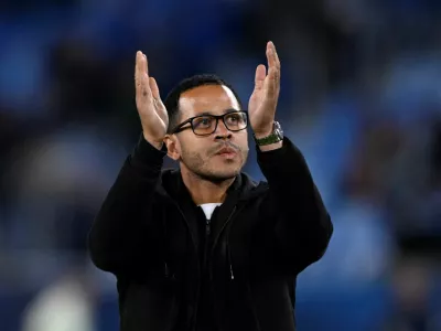 FILE PHOTO: Soccer Football - UEFA Conference League - Slovan Bratislava v RC Strasbourg - Tehelne pole, Bratislava, Slovakia - October 2, 2025 RC Strasbourg coach Liam Rosenior during the warm up before the match REUTERS/Radovan Stoklasa/File Photo