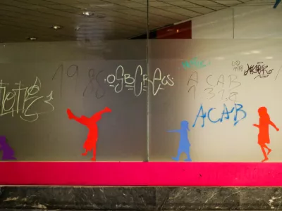 V javnosti odmeva pretresljiv primer, zaradi ne&scaron;olanja star&scaron;em odvzeli otroka