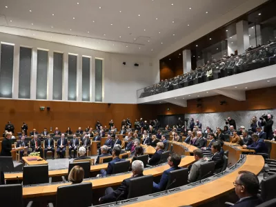  - 22.12.2022 &ndash; Državni zbor &ndash; Slavnostna seja DZ - prisega novoizvoljene predsednice republike Nata&scaron;e Pirc Musar in vpis v Zlato knjigo//FOTO: Nik Erik Neubauer